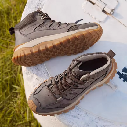 Botas estilo montanhista para homem com sola ergonómica