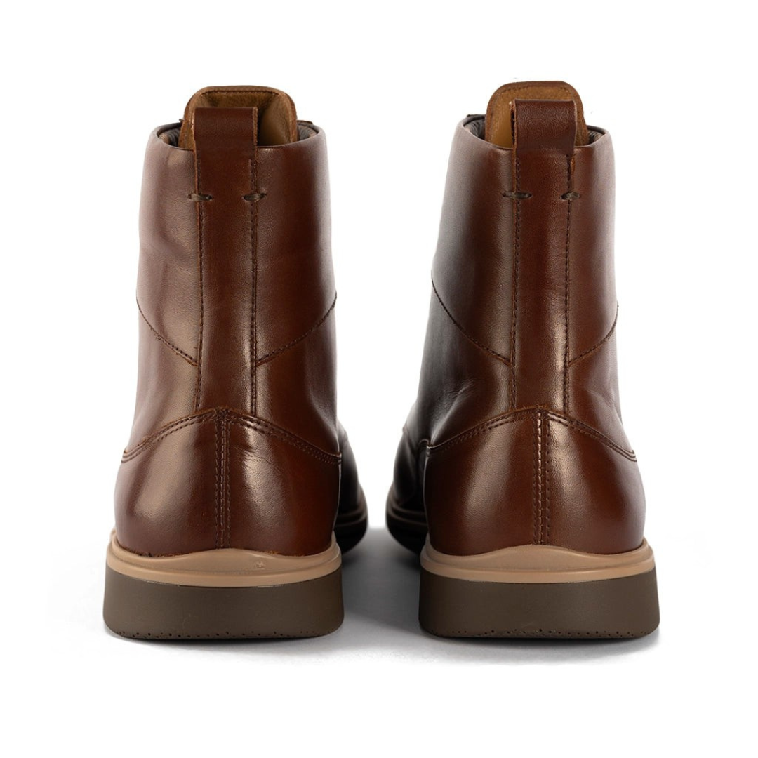 Botas ortopédicas de couro para homem