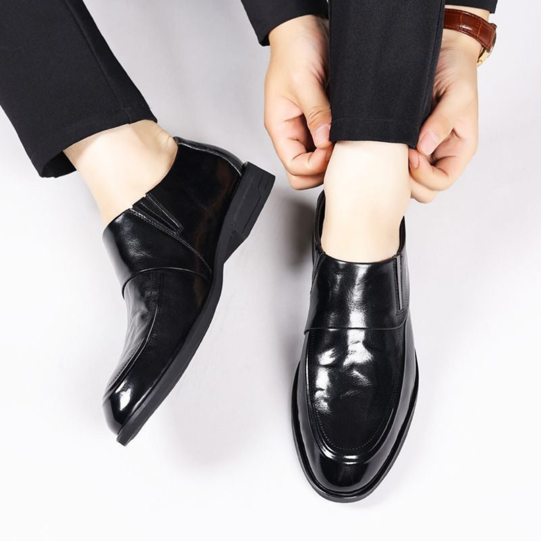 Sapatos de Couro de Luxo Feitos à Mão para Homem.