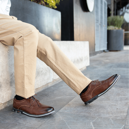 Sapatos de Couro Envernizado Lisos e Ortopédicos para Homem