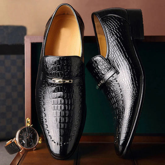 Mocassins Masculinos em Couro com Textura Rugosa