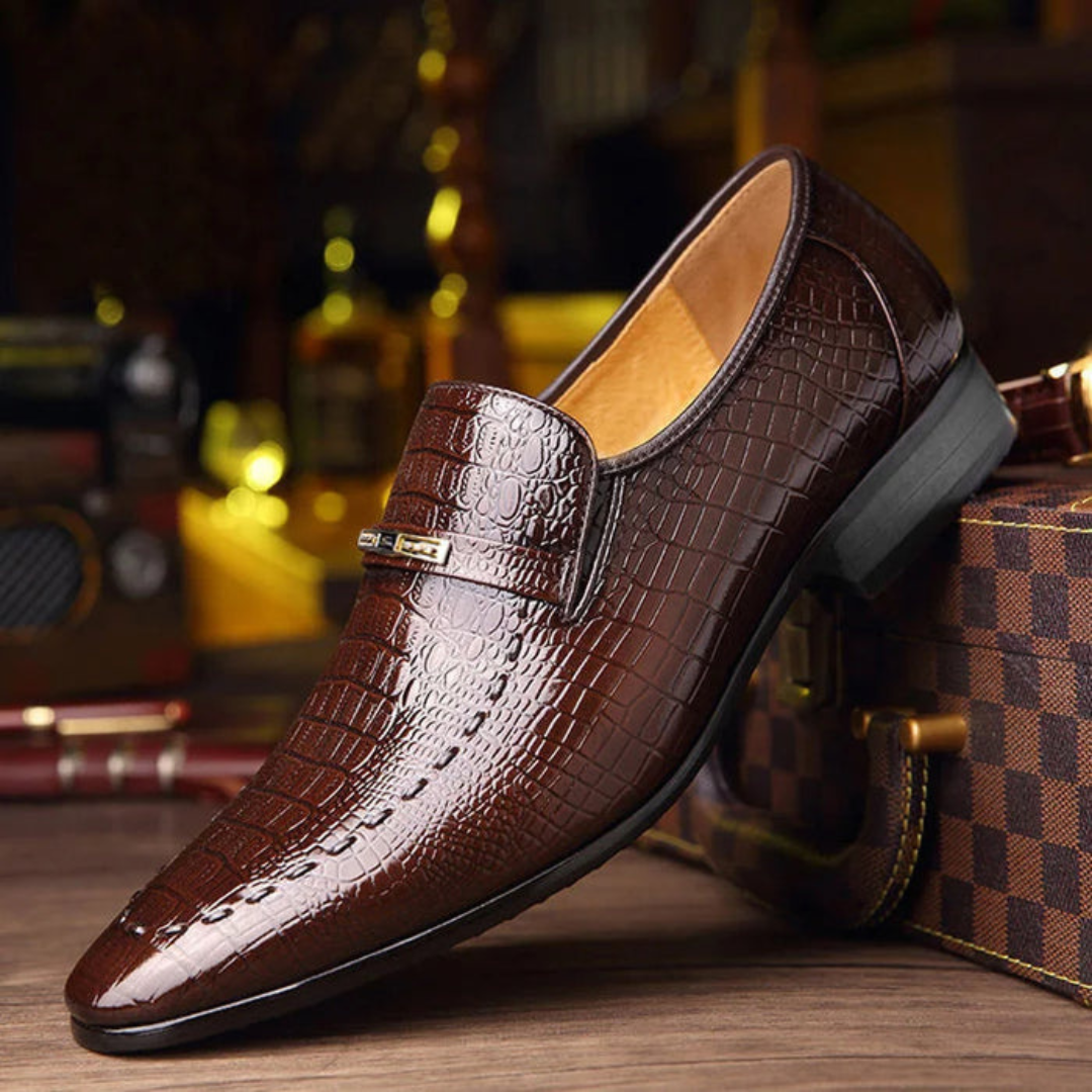 Mocassins Masculinos em Couro com Textura Rugosa