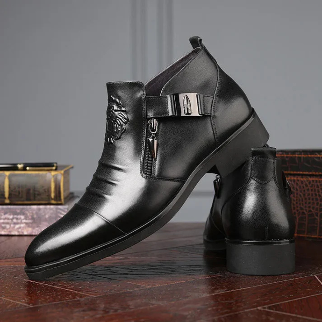 Botins em Pele Preta com Fecho de Correr Lateral para um Visual Arrojado e Sofisticado