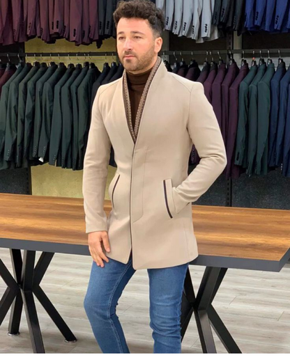 Casaco com um design moderno e um acabamento elegante para homem