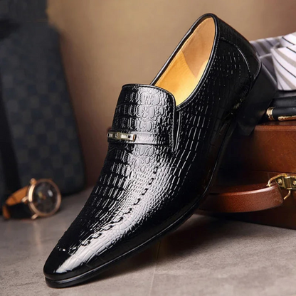 Mocassins Masculinos em Couro com Textura Rugosa