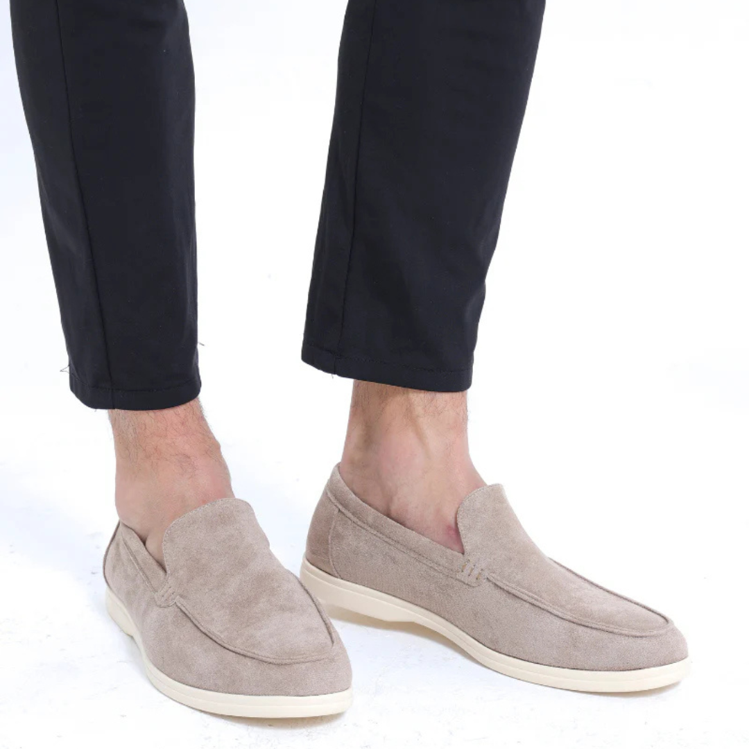 Mocassins em Camurça com Acabamento Elegante e Estilo Moderno para Homen